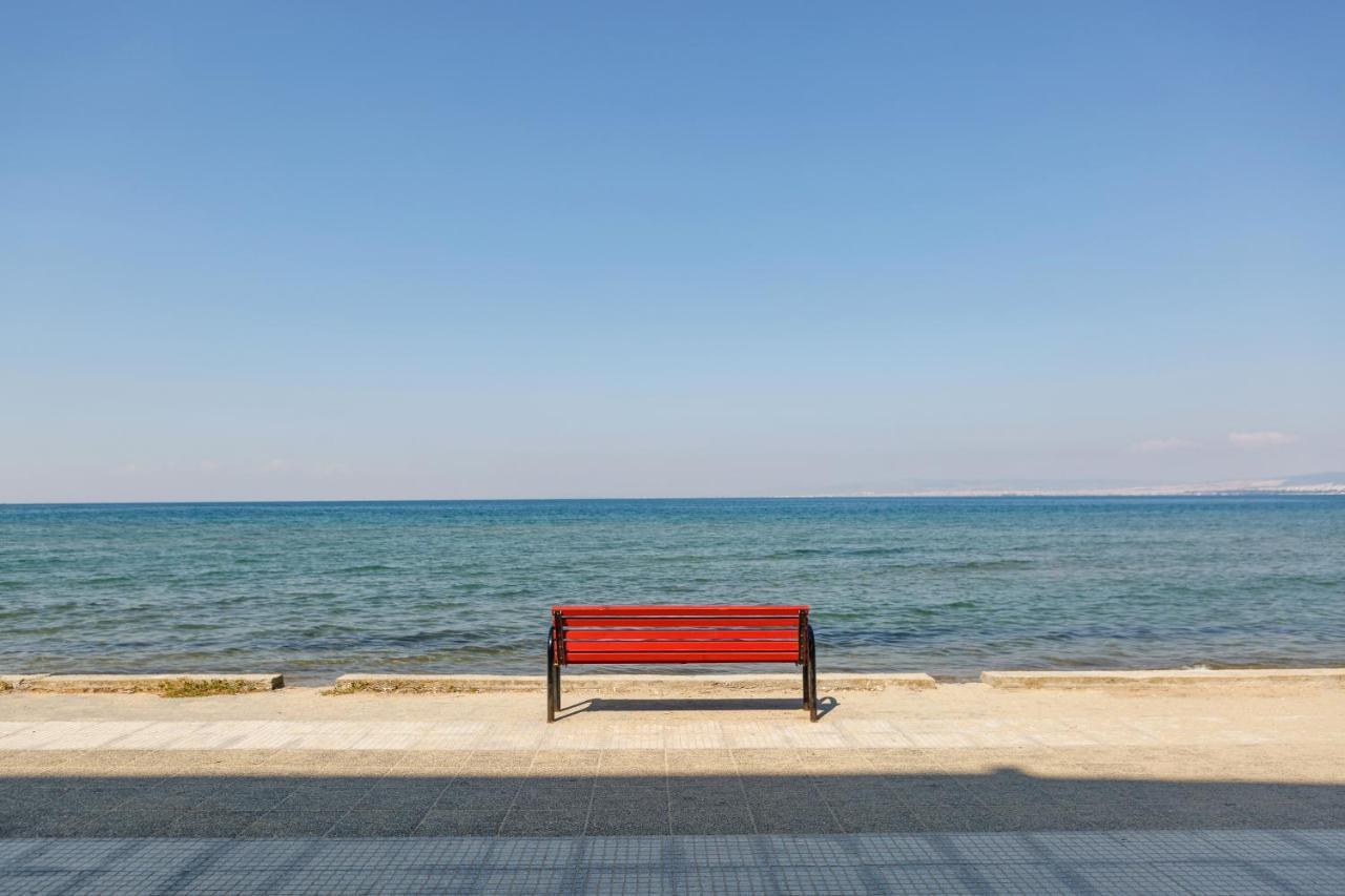 Metaxa Seafront Apartment Peraía Extérieur photo
