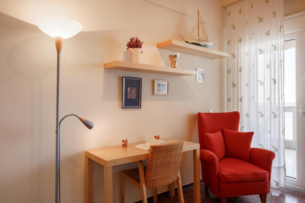 Metaxa Seafront Apartment Peraía Extérieur photo